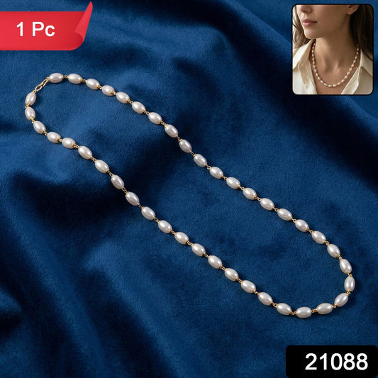 Gold link pearl necklace